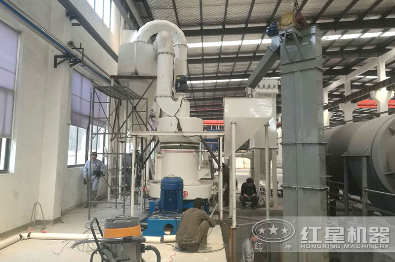 高細(xì)制粉雷蒙磨作業(yè)現(xiàn)場 高細(xì)制粉雷蒙磨作業(yè)現(xiàn)場