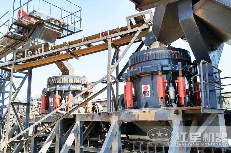 頁(yè)巖破碎加工客戶現(xiàn)場(chǎng)實(shí)拍 頁(yè)巖破碎加工客戶現(xiàn)場(chǎng)實(shí)拍