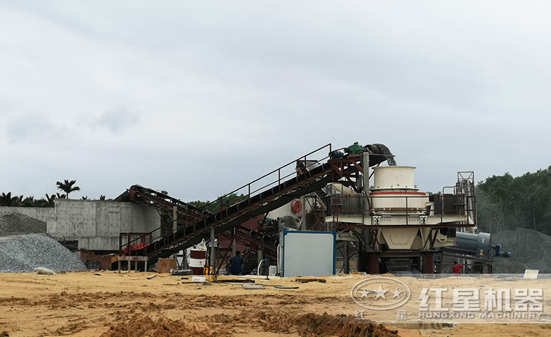 時產500噸玄武巖破碎制砂用顎破+圓錐破+制砂機 時產500噸玄武巖破碎制砂用顎破+圓錐破+制砂機